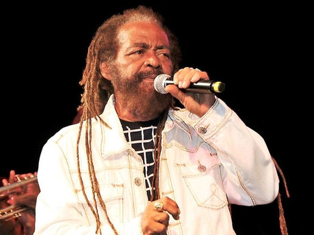 JOHN HOLT TOP 100 SONGS – CLINTON LINDSAY
