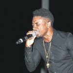 Christopher Martin thrilling the crowd, especially the ladies.